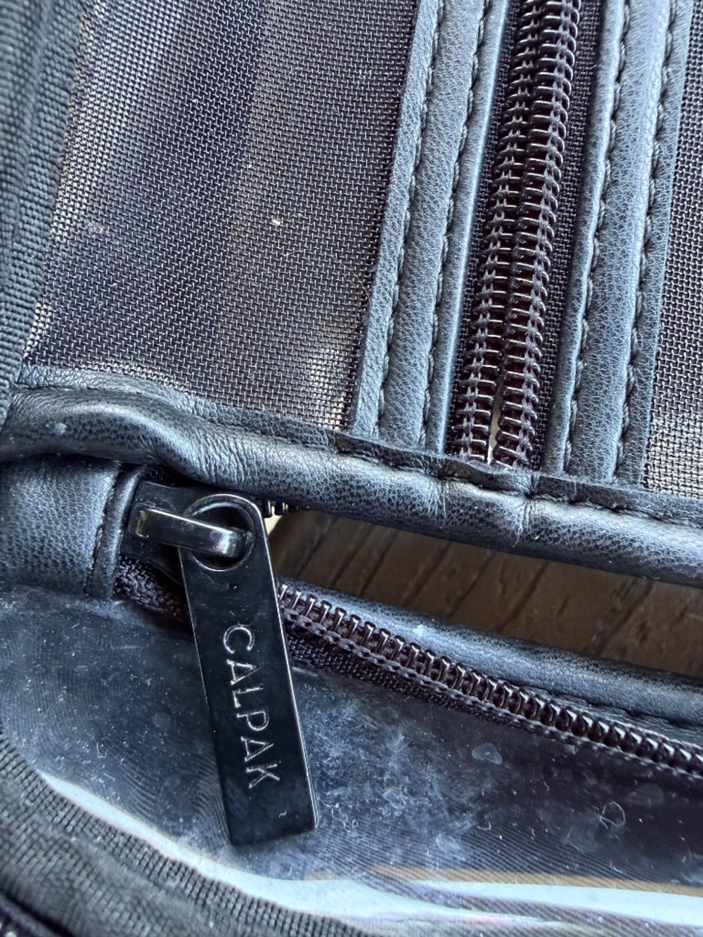 CALPAK Large Clear Cosmetics Case in Black - Picture 7 of 9